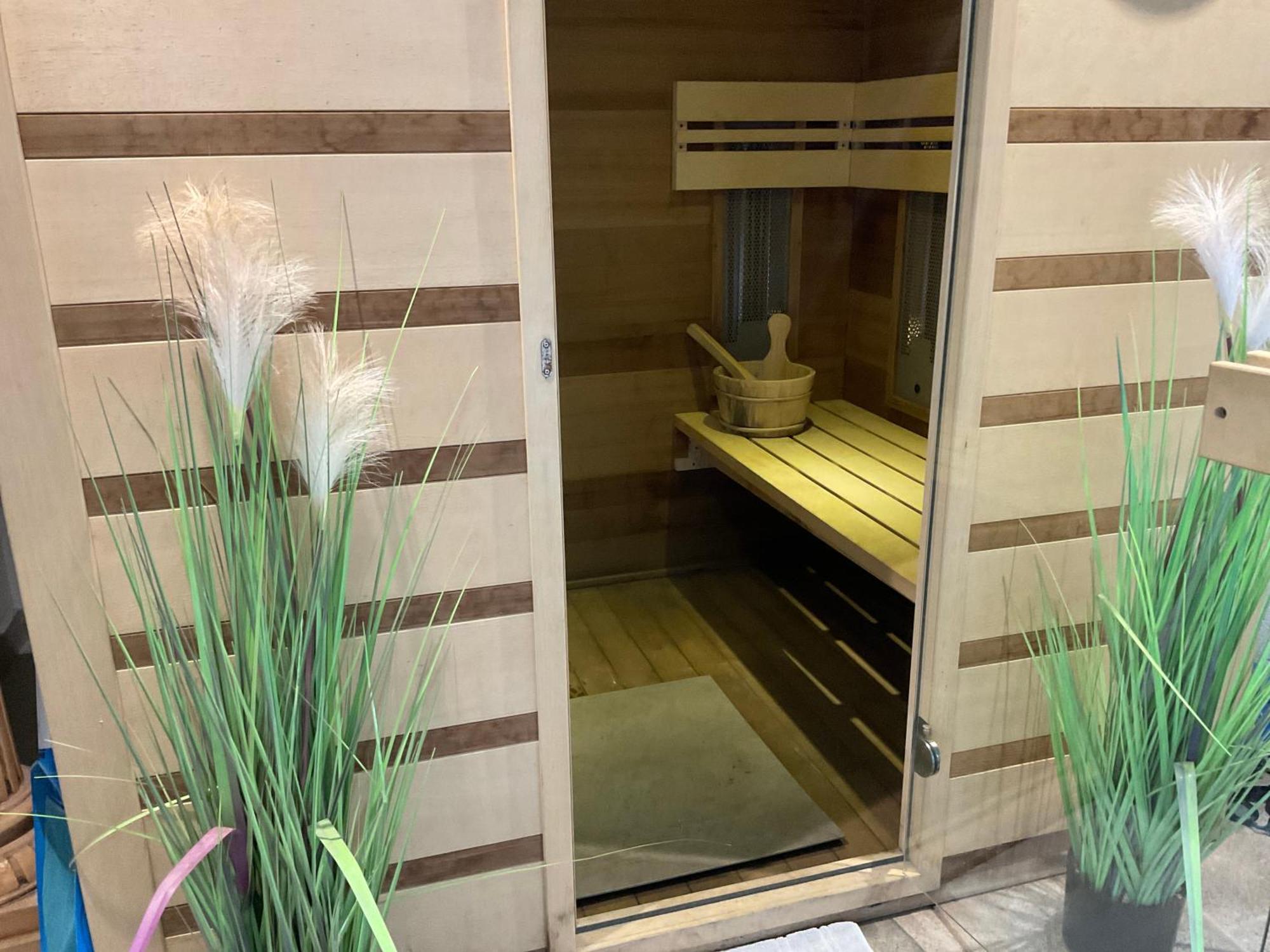 Lovely 1-Bedroom Appartement Le Joyau With Indoor Pool And Sauna Lasne Exterior photo